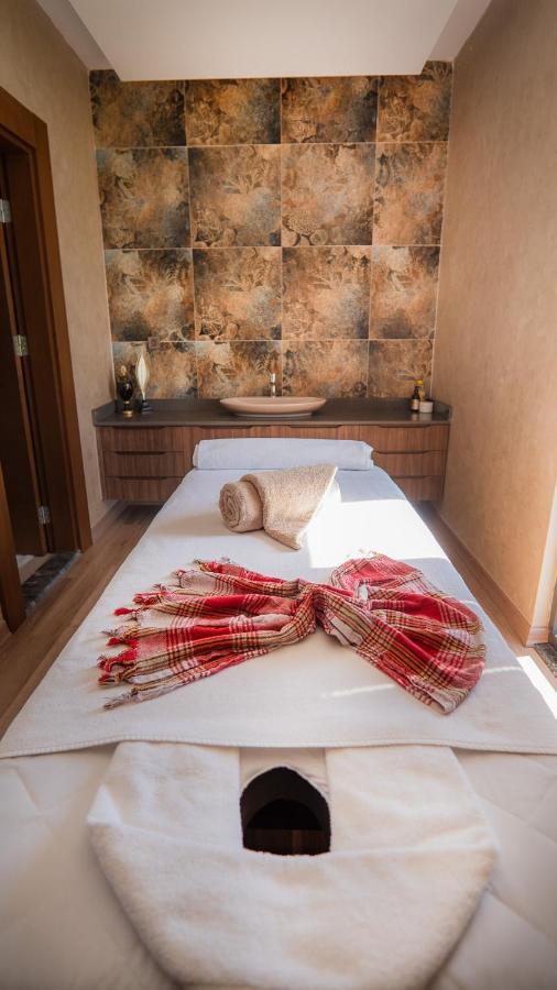 Motel Heksapolis Tavsancil Ngoại thất bức ảnh